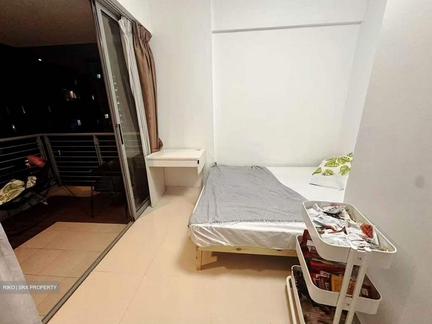 Intero (D13), Apartment #593494971
